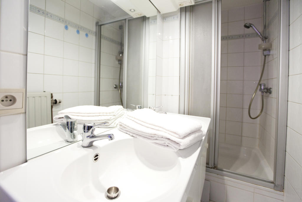 European Apartments Schuman-Ambiorix Brüssel Zimmer foto